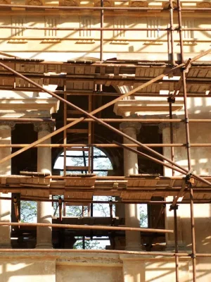 Historic building restoration scaffold by Vallejo Scaffolding Rental for exterior renovation work.